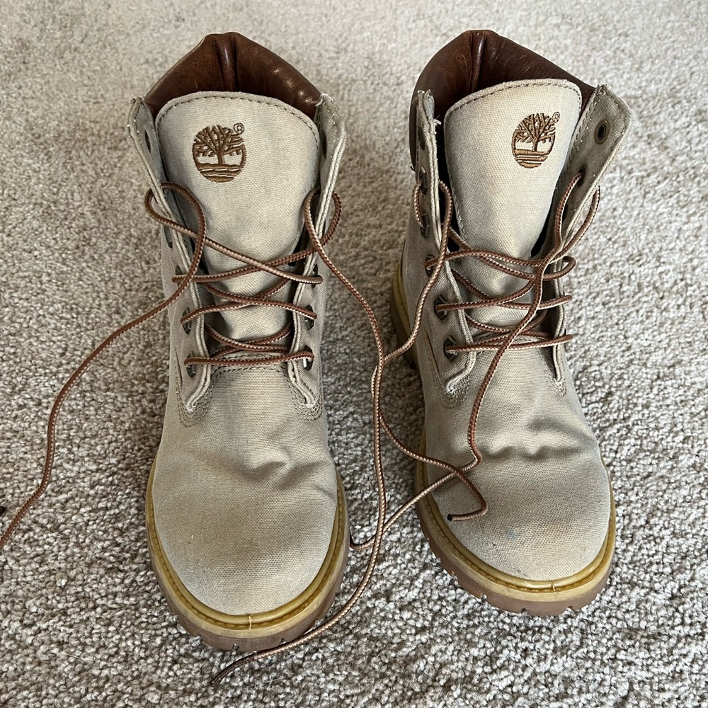 Timberland Beige/Tan Canvas Boots size 6.5